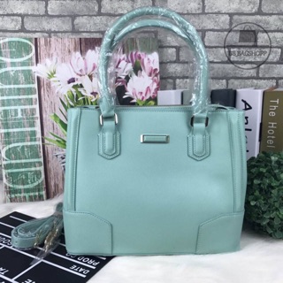 CHARLES &amp; KEITH STRUCTURED BAG (outlet) สีเขียวพาสเทล