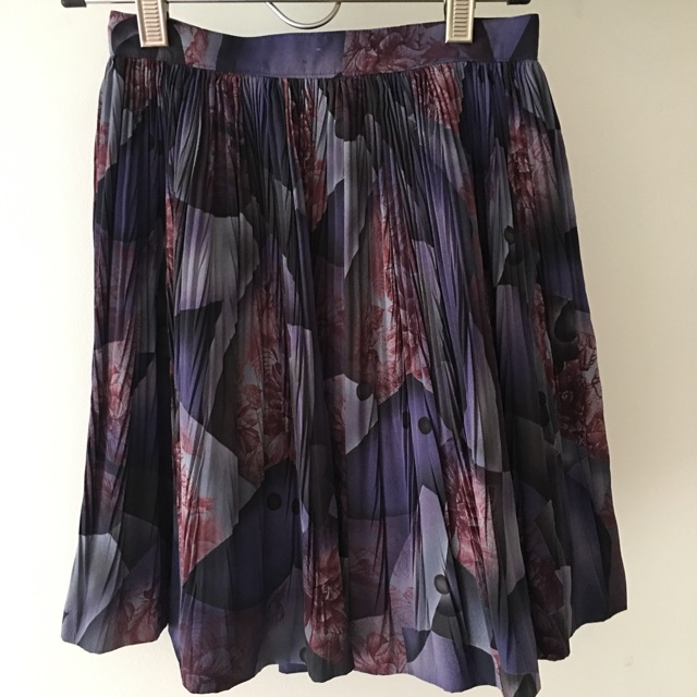 Use skirt กระโปรงพลีทลายดอก Shopee Thailand