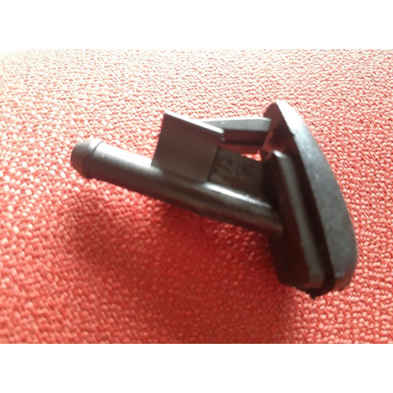 1-pcs-หัวฉีดน้ำฝากระโปรงหน้า-กระจกหน้า-spray-nozzle-1384859-windshield-wiper-washer-jet-nozzle-for-bmw-e36-z3-m3