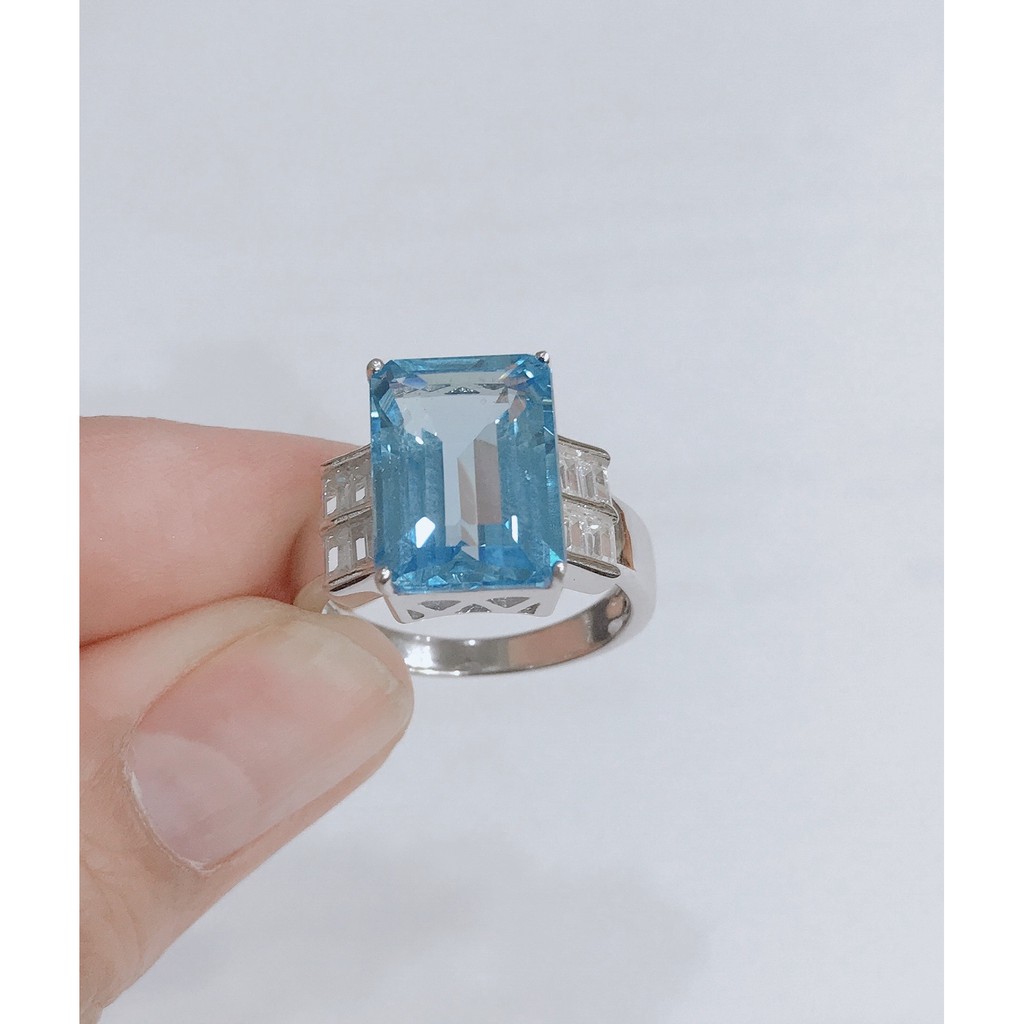 แหวนเงิน-92-5-ฝังพลอยโทแพซสีฟ้าอ่อน-swiss-blue-topaz