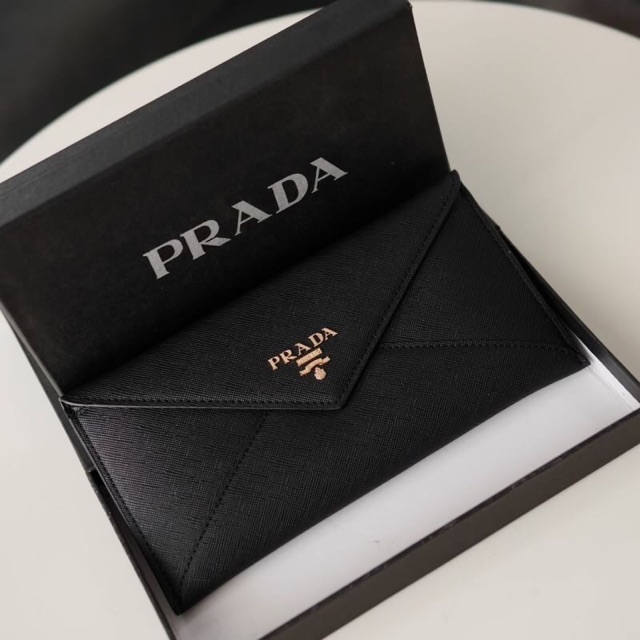 prada-ลายหนัง-saffiano-ของแท้-100