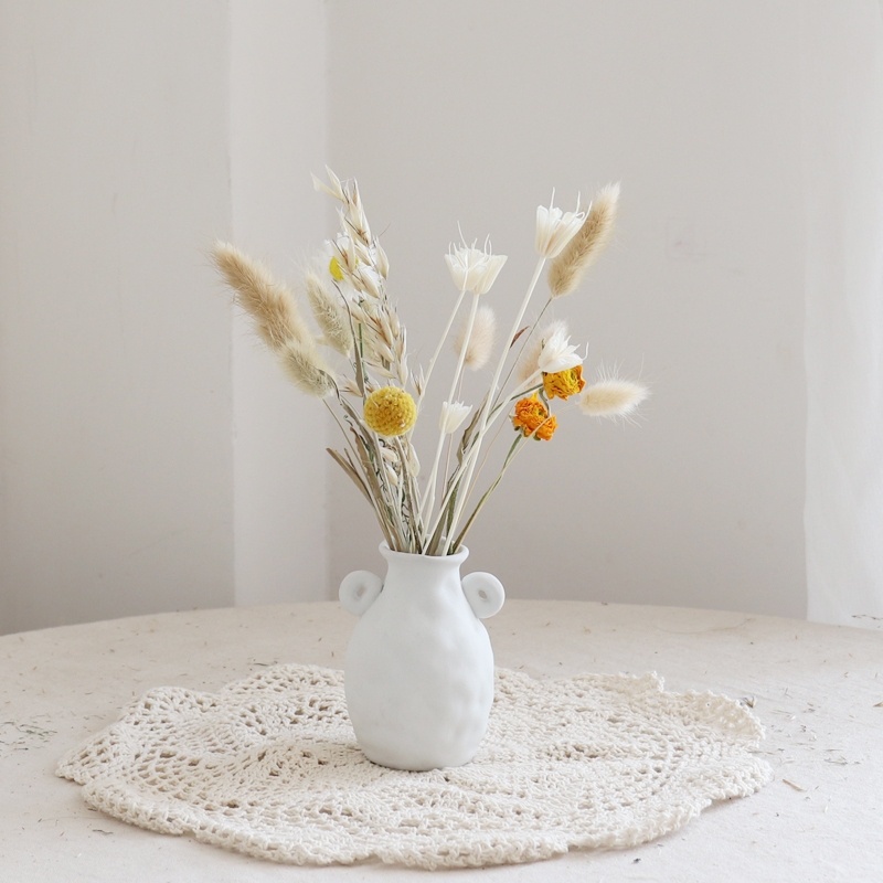 แจกันเซรามิค-ลายดอกไม้แห้ง-ขนาดเล็ก-สีขาว-สําหรับตกแต่งบ้าน-ห้องนั่งเล่น