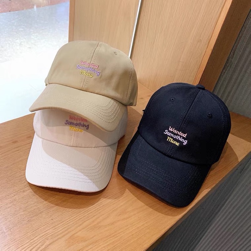 caps-พร้อมส่ง-หมวกแก๊ปเบสบอล-ปักwanted-something-more