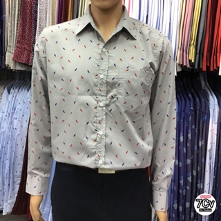เสื้อเชิ้ตผ้าพิมพ์ลาย ทรงสลิม สีเทา