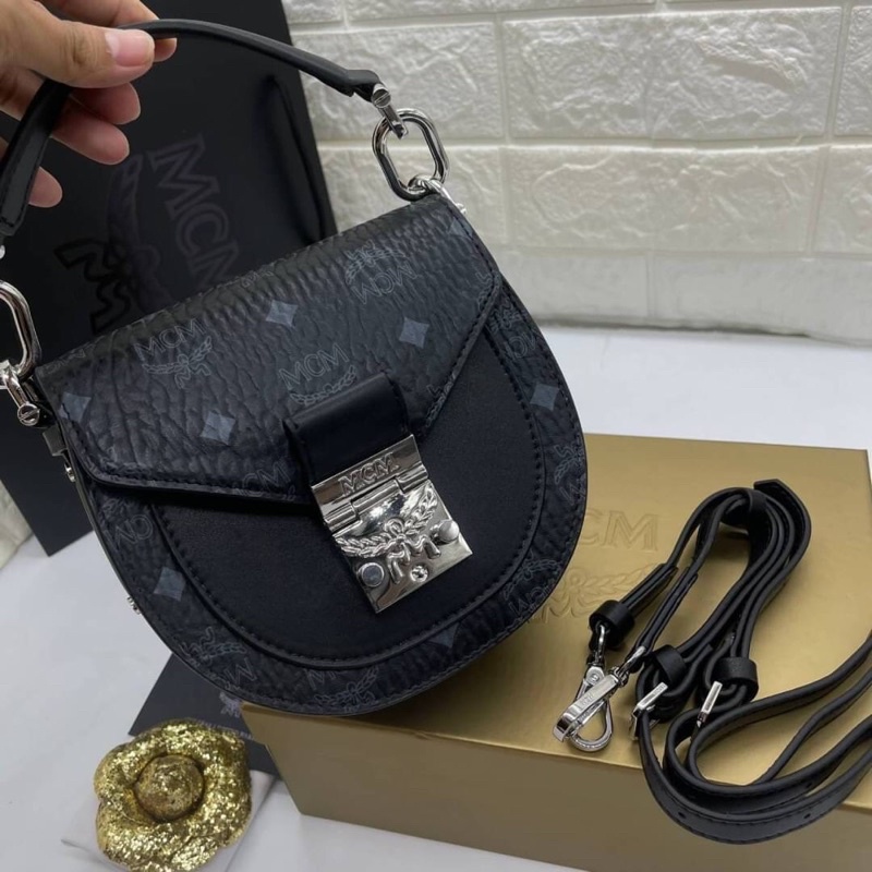 mini-patricia-shoulder-bag-สไตล์-m-c-m