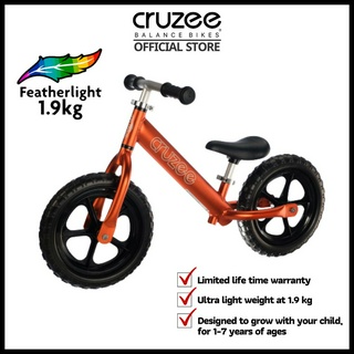 New Cruzee Ultralite 2022 จักรยานบาลานซ์ไบค์ ครูซซี่ สีส้มรุ่นปี 2022