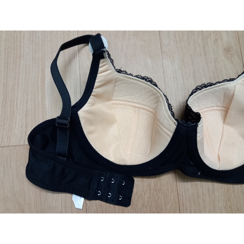 เสื้้อชั้นในมีโครง-sabina-รุ่น-hbl503bkb32-ฟองน้ำบาง-size-b32-70