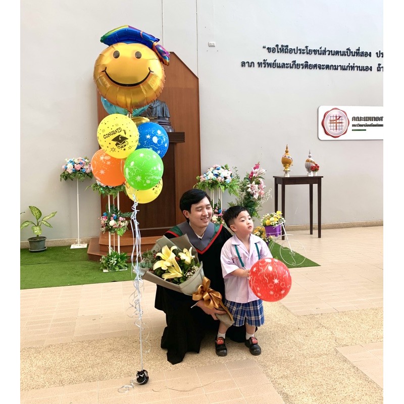 ลูกโป่งยิ้มรับปริญญา-congratulation-balloons