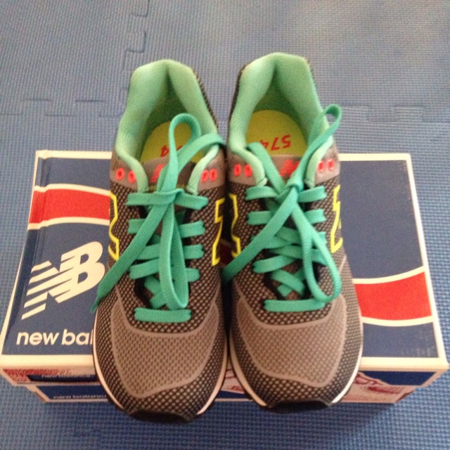 รองเท้า-new-balance