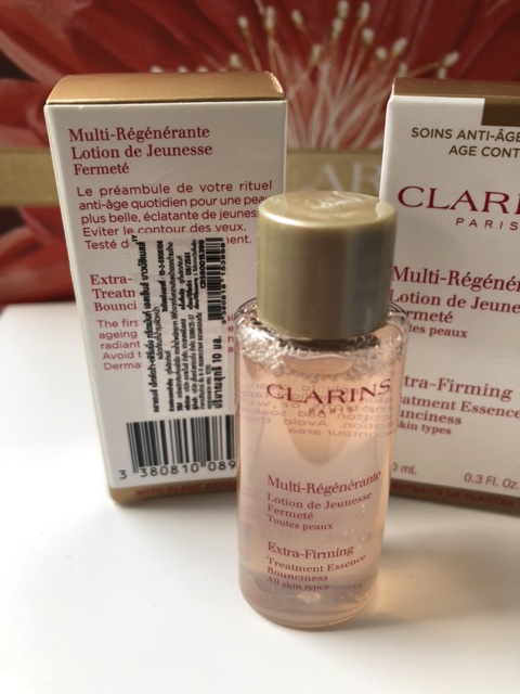 สุดยอดน้ำตบจาก-clarins-เปิดและล๊อคผิว-ลดริ้วรอย