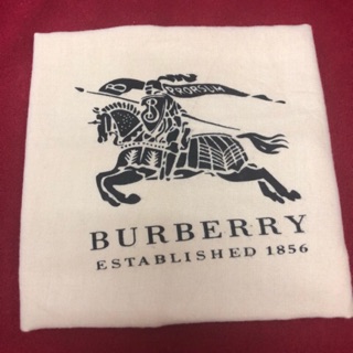 ภาพขนาดย่อของภาพหน้าปกสินค้าถุงผ้าBurberry(เบอเบอรี่)ไม่แท้ จากร้าน gibbclothbag บน Shopee