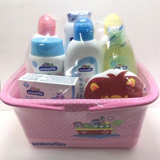 ภาพหน้าปกสินค้าKodomo Gift Set ชุดของขวัญ โคโดโม สำหรับเด็กแรกเกิด (ตะกร้าสีชมพู) ที่เกี่ยวข้อง