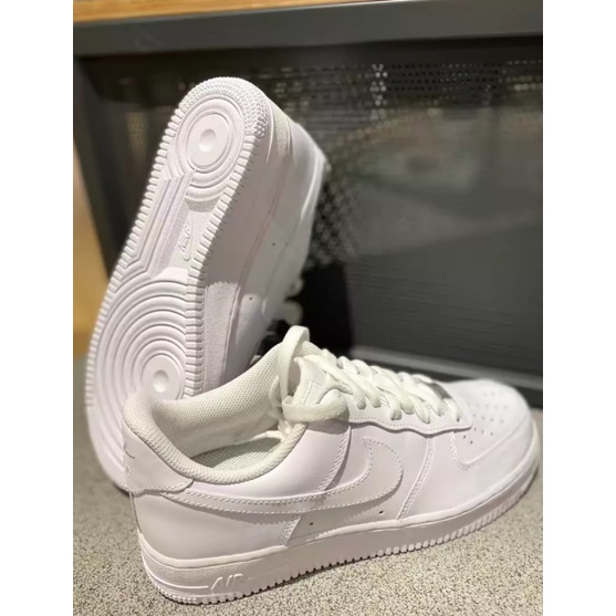 nike-air-force-1-07-triple-white