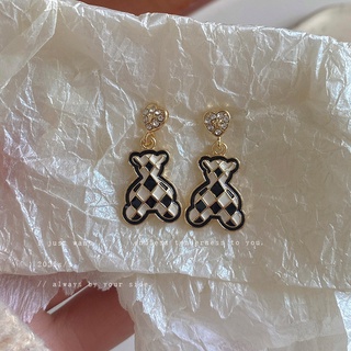 925 silver needles with diamonds love black and white bear earrings Japanese and Korean style cute girl earrings earring