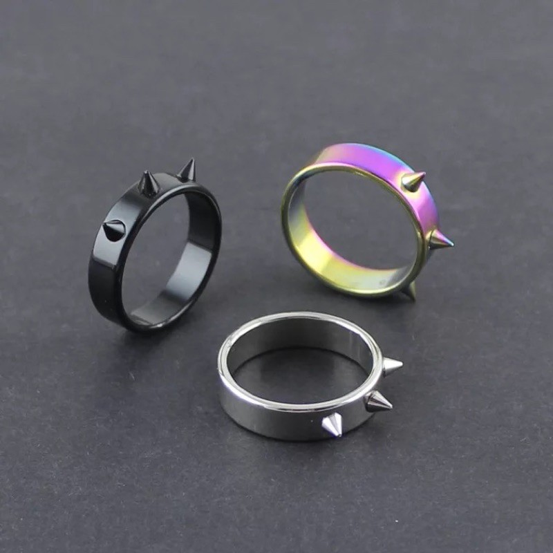 ภาพหน้าปกสินค้าแหวนสแตนเลสแฟชั่น แหวนไทเทเนี่ยม แหวนเรียบ แหวนเกลี้ยง