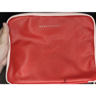 กระเป๋า Mercurydou สีแดง