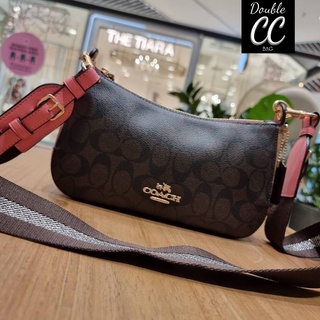 (แท้ 💯%‼ Factory) COACH C6825 JES BAGUETTE IN BLOCKED SIGNATURE CANVAS