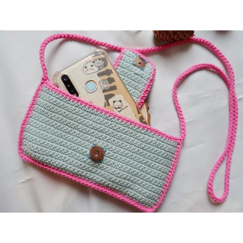 phone-bag-crochet-กระเป๋าถักใส่โทรศัพท์