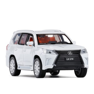 โมเดลรถยนต์ 1/32 Lexus LX570 White Diecast Toy