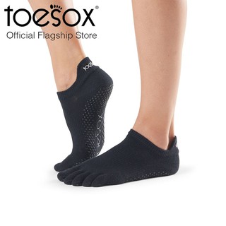 ภาพหน้าปกสินค้าToeSox โทซอคส์ ถุงเท้ากันลื่นแยกนิ้วแบบรัด รุ่น Low Rise ปิดนิ้วเท้า แบบสีพื้น ที่เกี่ยวข้อง