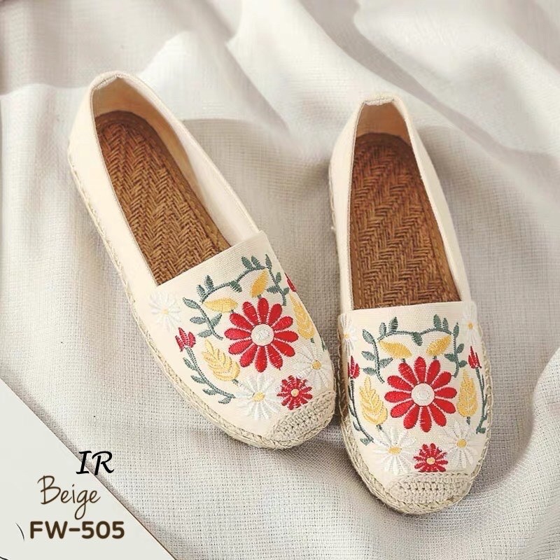 fw-505-รองเท้าสวมปักหน้าดอกไม้น่ารักสดใสรับซัมเมอร์
