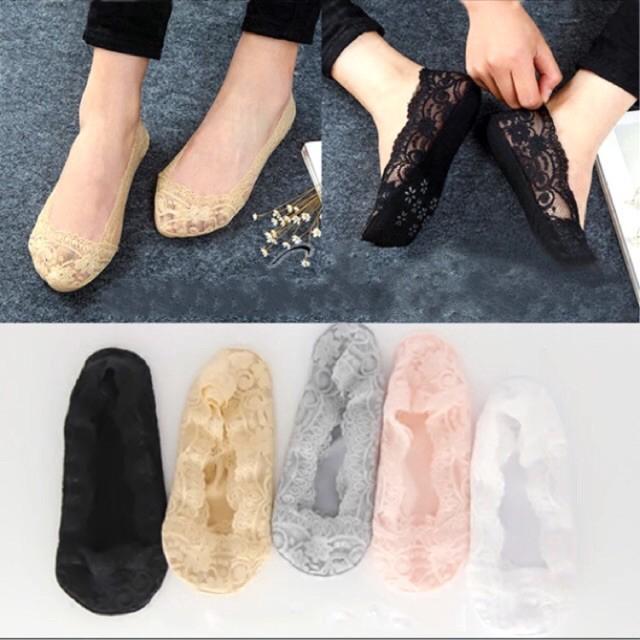 สินค้า ถุงเท้าคัทชู ชนิดลูกไม้ มี 5 สี มีขอบซิลิโคน กันลื่น