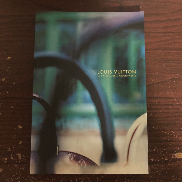 LOUIS VUITTON 'le catalogue maroquinerie' book bags paperback publication  2001