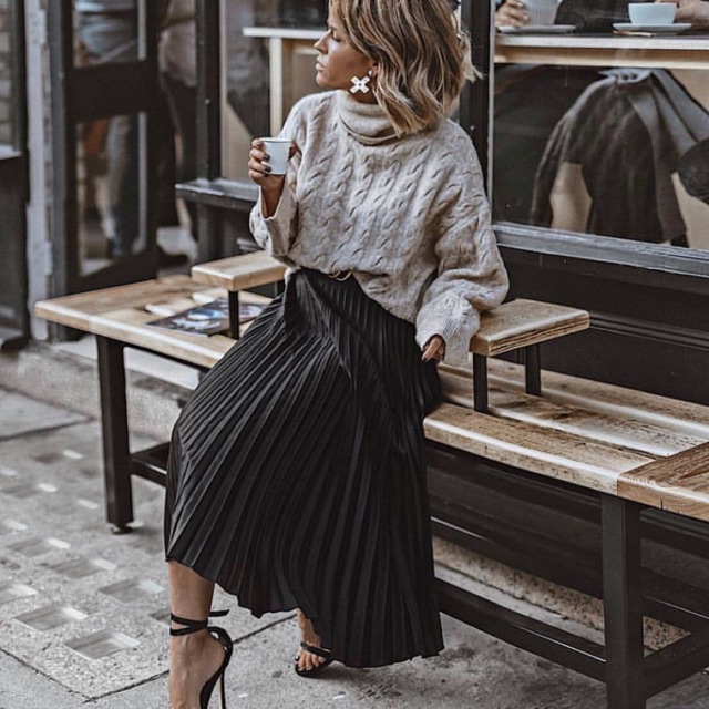 endless-pleat-skirt