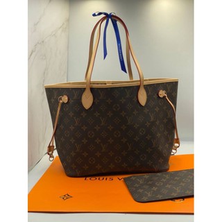 กระเป๋า​สะพาย​ข้าง​ Louis Vuitton