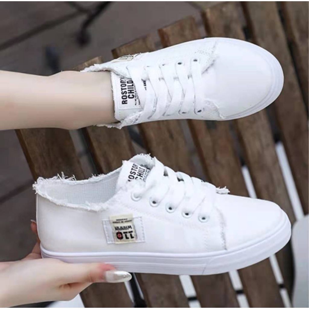ภาพสินค้า️ พร้อมส่ง ️ รองเท้าผ้าใบสำหรับผู้หญิง แฟชั่น รุ่น NO.095 จากร้าน fashion_shop9 บน Shopee ภาพที่ 5