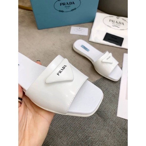 new-arrivals-prada-sandal-ราคาพิเศษ-size-36-40-มาพร้อมอุปกรณ์ครบ