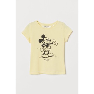 H&amp;M ชุดเด็ก เสื้อเด็ก เสื้อยืด คอกลม แขนสั้น สีเหลืองอ่อน ลายมิกกี้เม้าส์ MICKEY MOUSE