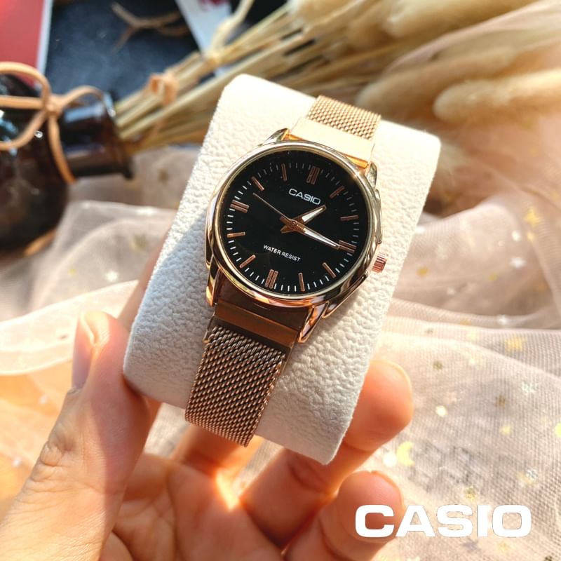 ภาพสินค้านาฬิกาข้อมือผู้หญิง คาสิโอสายแม่เหล็ก สายปรับได้ตามขนาดไม่ต้องตัดสาย จากร้าน 999naliga บน Shopee ภาพที่ 4