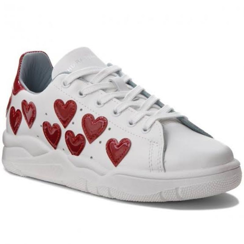 Heart sneakers store chiara ferragni