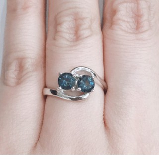 แหวนพลอยโทแพซสีฟ้าเข้ม(London Blue Topaz) เงินแท้ 92.5 %   รุ่น1360-LBT