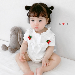 ชุดจั๊มสูทรอมเปอร์ แขนสั้น ปักลายเชอร์รี่ สีขาว แต่งลูกไม้ แฟชั่นฤดูร้อน สําหรับเด็กทารกผู้หญิง