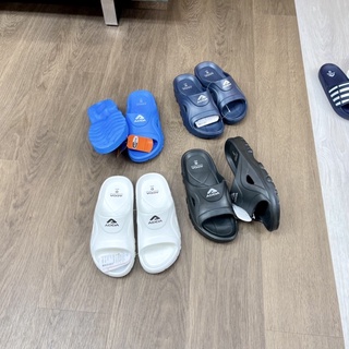 ภาพขนาดย่อของภาพหน้าปกสินค้าADDA  ร้องเท้าแตะแบบสวม ยางนิ่ม แอดด้า Comfort EVA Slide Sandal 52201 จากร้าน 168topshop บน Shopee