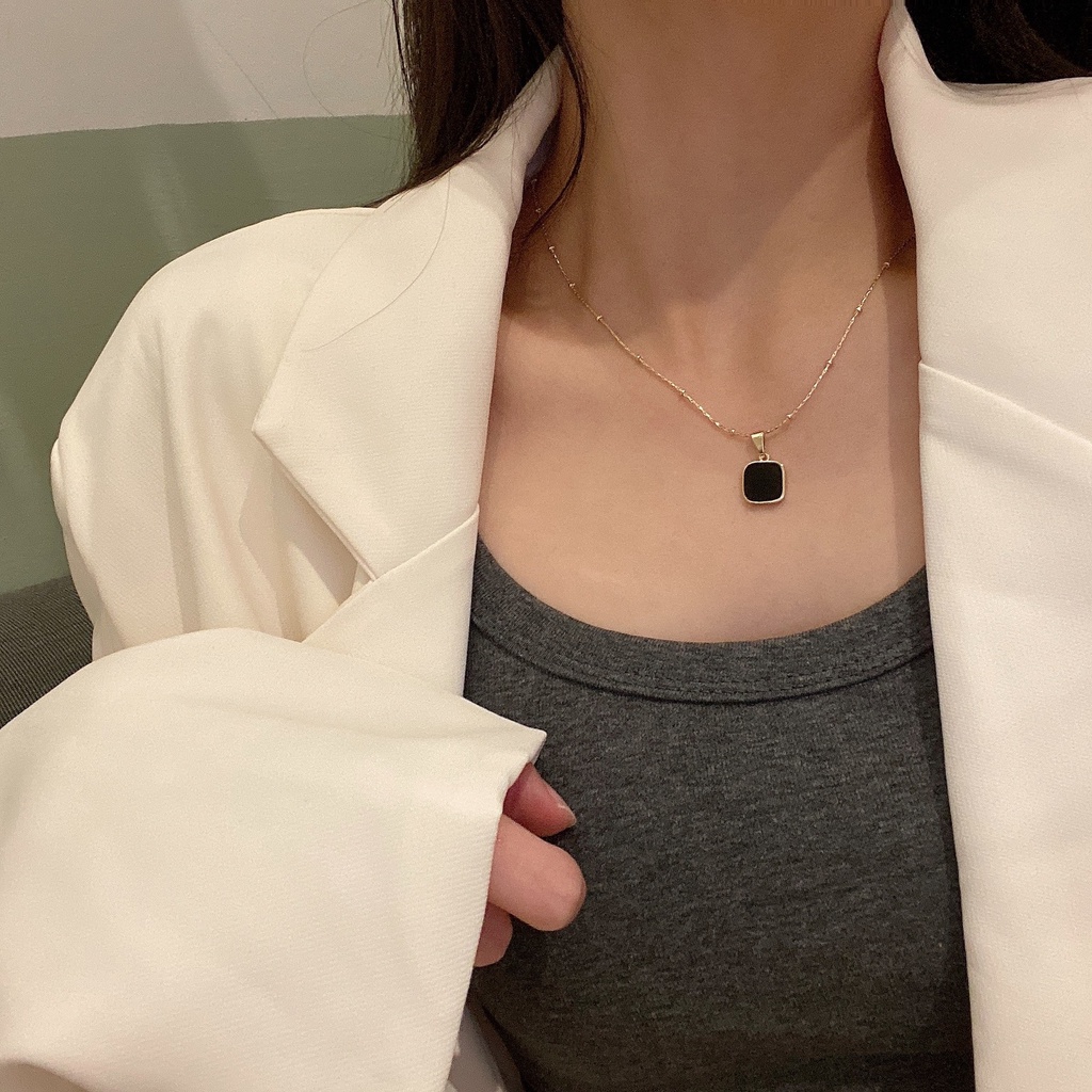 เครื่องประดับ-สร้อยคอ-จี้สี่เหลี่ยม-สีดํา-เข้ากับทุกการแต่งกาย-สไตล์เกาหลี