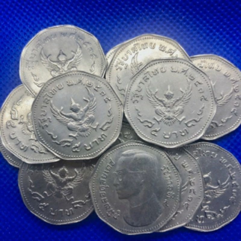 ภาพสินค้าเหรียญ 5 ครุฑ 9 เหลี่ยมแท้ ปี พ.ศ.2515 เหรียญมงคล สภาพผ่านการใช้งานยังสวยมาก จากร้าน luckylandtoyou บน Shopee ภาพที่ 6