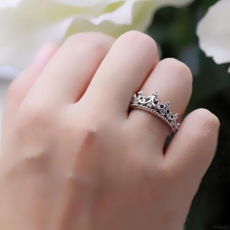 แหวนแต่งงานมงกุฎคริสตัล Rhinestone สำหรับผู้หญิง