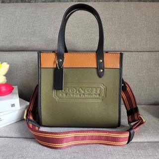 COACH C5026 FIELD TOTE IN COLORBLOCK WITH COACH BADGE
