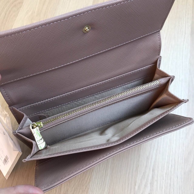 lyn-antronia-long-wallet-outlet-สีคามิโอ้นู๊ด