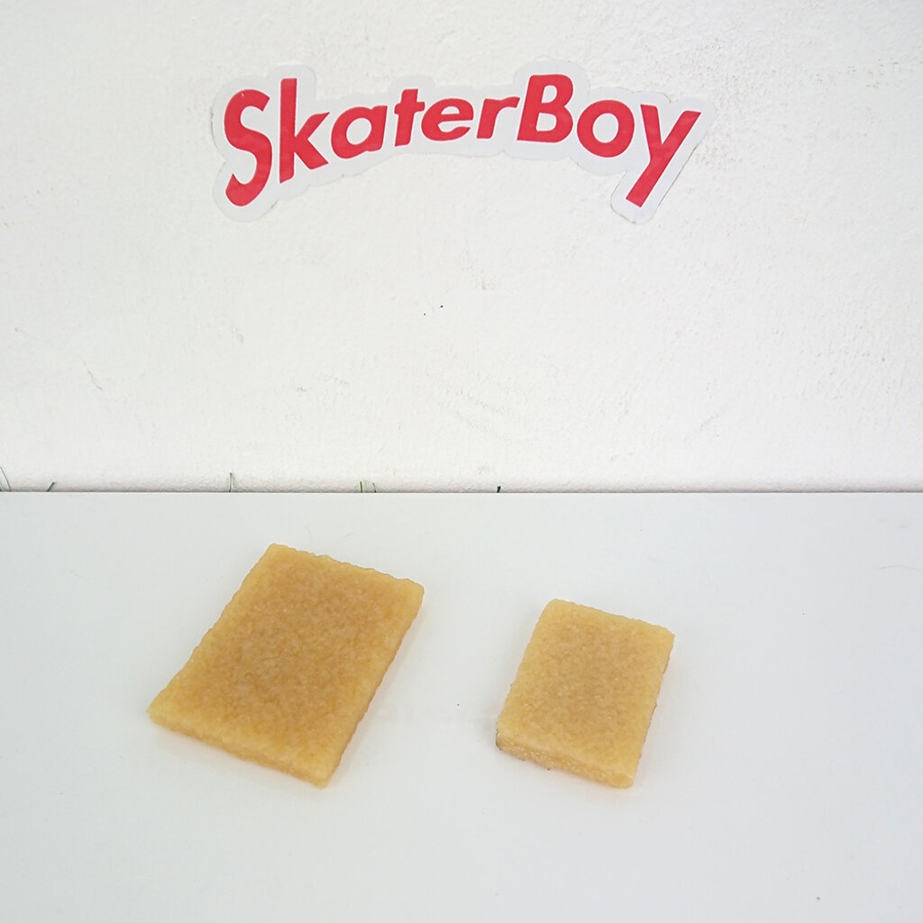 ภาพหน้าปกสินค้ายางลบ ทำความสะอาด กระดาษทรายสเก็ตบอร์ด แบบบาง 2 ขนาด (มีราคาส่ง) skateboard eraser