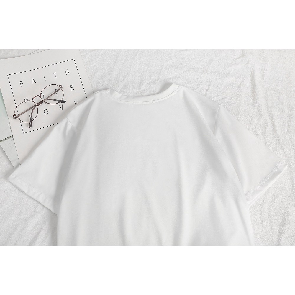 เสื้อยืดคอกลมผ้านิ่มใส่สบาย-ลายแฟชั่นวินเทจ-พร้อมส่ง-t-421