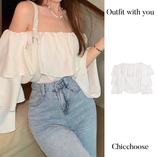 🕊 เสื้อเปิดไหล่สีขาวแต่งระบาย | Chicchoose🧀