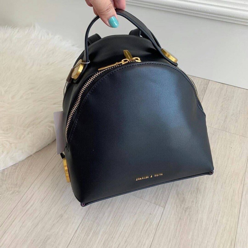 กระเป๋าเป้-charles-amp-keith-casual-zipper-portable-backpack