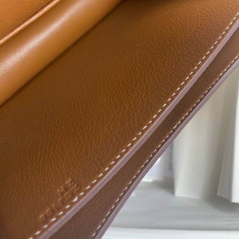 กระเป๋าแบรนด์เนมกระเป๋าสะพาย-hermes-constance-18-evercolor-leather-สี-gold-phw-หนัง-ever-color