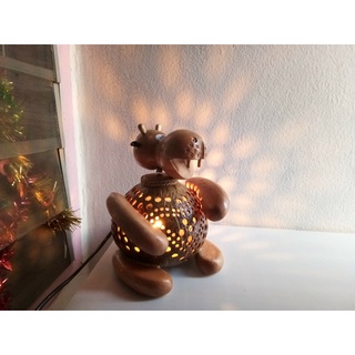 โคมไฟรูปฮิปโปโคมไฟตั้งโต๊ะทำจากกะลามะพร้าว Hippo Table Lamp made from Coconut Shell for home decor