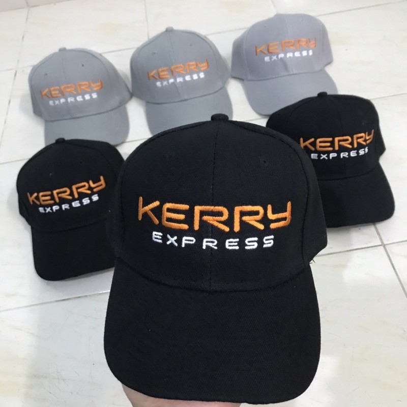 ภาพหน้าปกสินค้าหมวก KERRY Express เคอรี่ เอ็กเพรส สินค้ามีจำนวนจำกัด สามารถปรับขนาดได้ เนื้อผ้า Cotton คุณภาพดีทรงสวย ราคาย่อมเยาว์ จากร้าน fi4n_bag บน Shopee