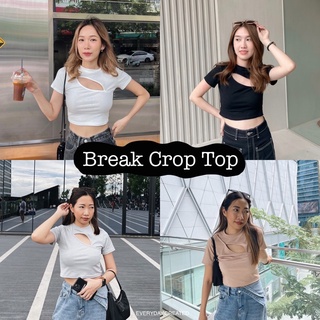 Break Crop Top - เสื้อยืดครอปแขนสั้น มี 4 สี ขาว / ดำ / เทา / นู้ด